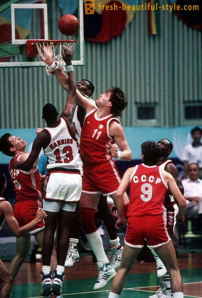 Arvydas Sabonis: biografia, vida pessoal, carreira no basquete, prêmios e jogos