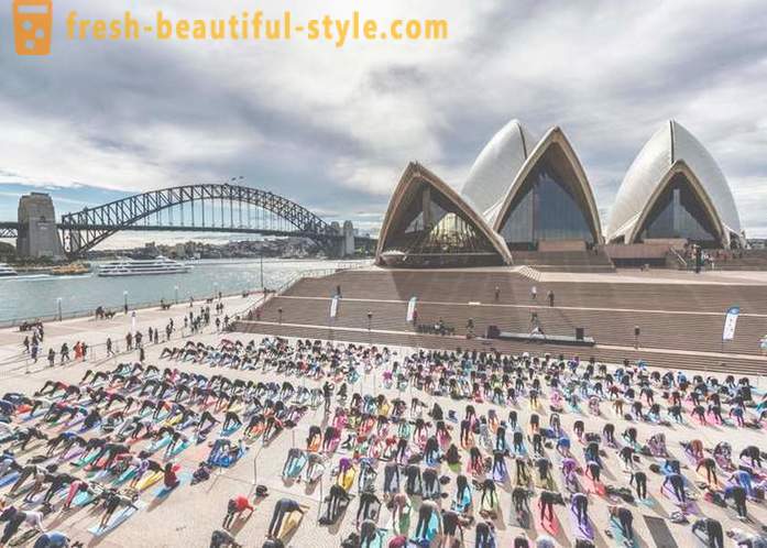 Dia Internacional Yoga comemorado em todo o mundo