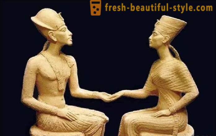 A história do amor faraó Amenhotep e Nefertiti