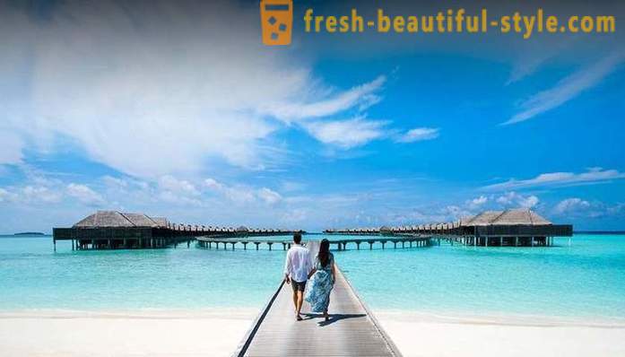 Restaurante submarino de luxo nas Maldivas