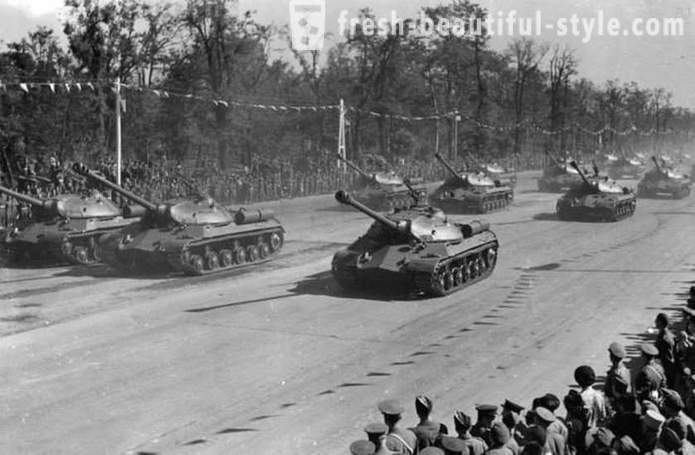Por que a União Soviética apontou para o desfile em Berlim, IS-3 tanques