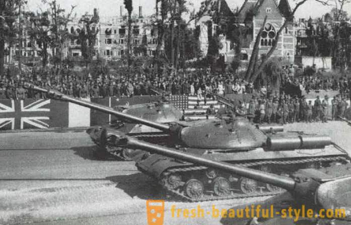 Por que a União Soviética apontou para o desfile em Berlim, IS-3 tanques