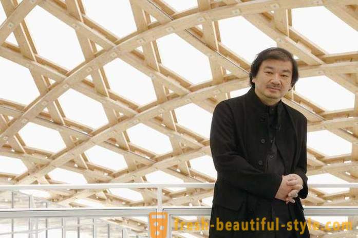 Arquiteto japonês cria uma casa de papel e cartão
