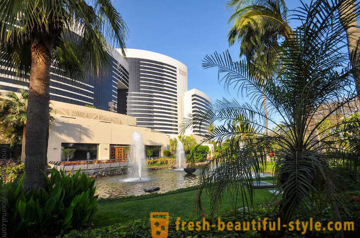 Caminhada no hotel de luxo Grand Hyatt Dubai