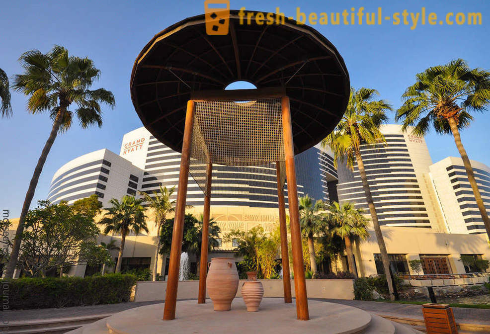 Caminhada no hotel de luxo Grand Hyatt Dubai