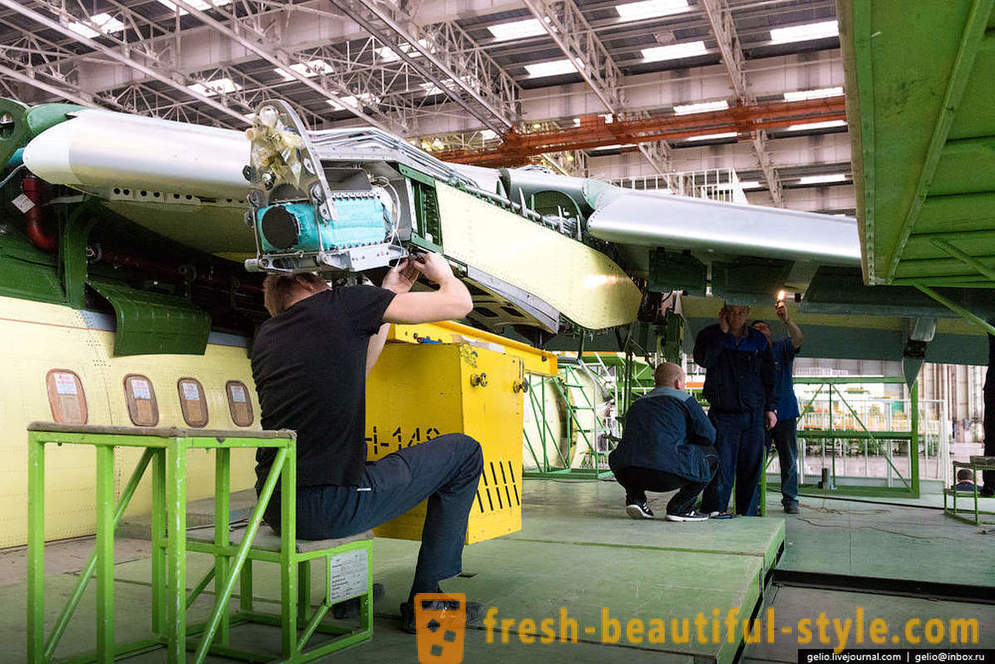 Produção de Il-96-300 e AN-148. VASO