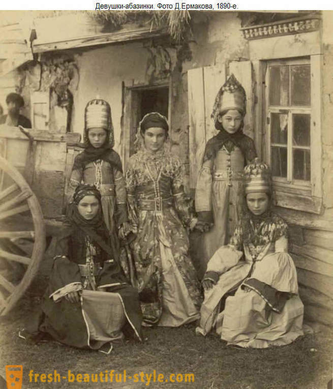Quais são os grupos étnicos na Federação Russa chamado a mais bela