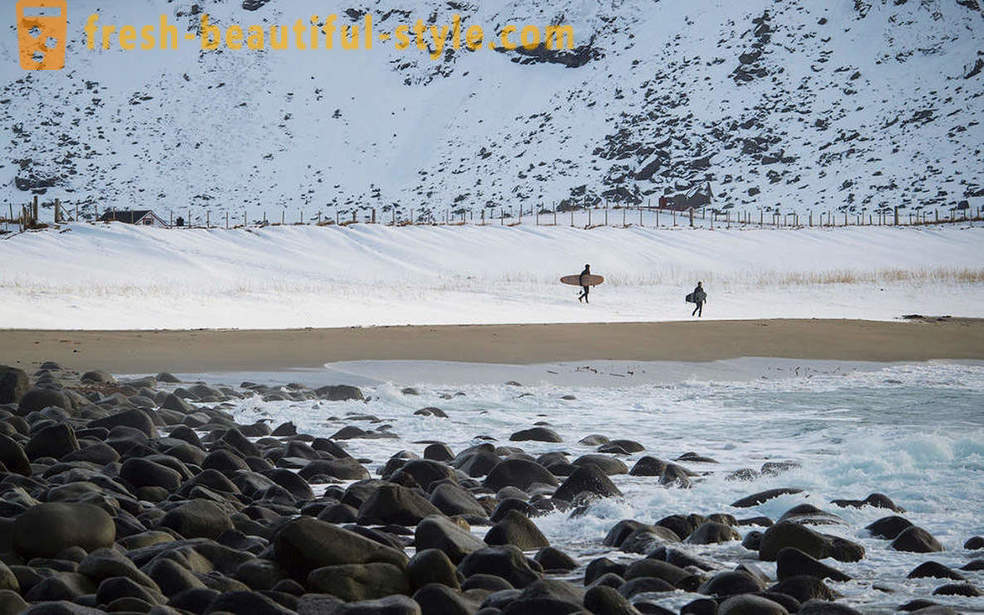 Surfistas extremo Ártico