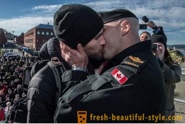 Beijo religiosa capturado em filme fotográfico