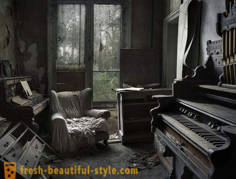 Desaparecendo beleza de lugares abandonados
