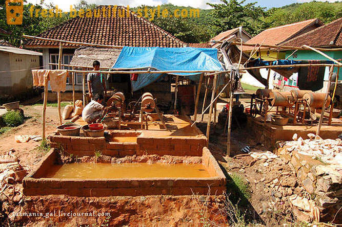 Como mina de ouro na Indonésia