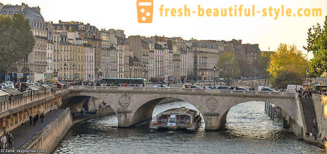 Andar sobre as pontes de Paris