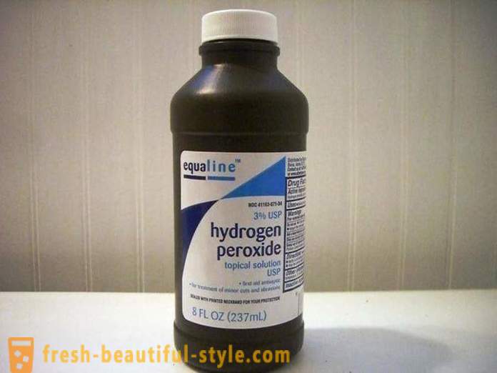 O peróxido de hidrogênio dos pêlos indesejáveis: Receita (comentários)