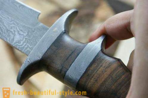 De Damasco faca de aço: características básicas