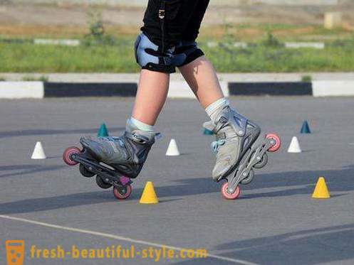Como aprender a patins direita. Como ensinar seu filho a andar em rolos