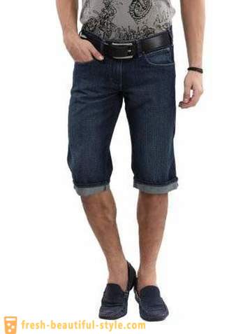 Como escolher shorts jeans dos homens?
